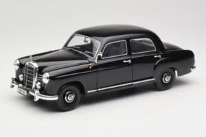 Mercedes 180 W120 Ponton Negru Revell 1:18 08973 Metal