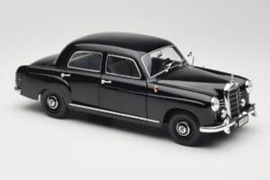 Mercedes 180 W120 Ponton Negru Revell 1:18 08973 Metal - imaginea 6 din 8