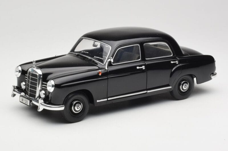 Mercedes 180 W120 Ponton Negru Revell 1:18 08973 Metal