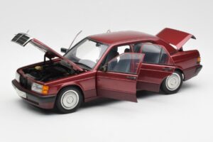 Mercedes 190E W201 2.0 Roșu Dealer Edition AUTOart 1:18 B66040383 Metal - imaginea 2 din 8