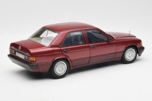 Mercedes 190E W201 2.0 Roșu Dealer Edition AUTOart 1:18 B66040383 Metal - imaginea 3 din 8