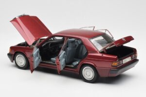 Mercedes 190E W201 2.0 Roșu Dealer Edition AUTOart 1:18 B66040383 Metal - imaginea 5 din 8