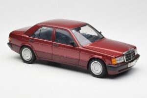Mercedes 190E W201 2.0 Roșu Dealer Edition AUTOart 1:18 B66040383 Metal - imaginea 6 din 8