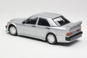 Mercedes 190E 2.5-16 EVO 1 W201 Argintiu Minichamps 1:18 155036001 Metal - imaginea 5 din 6