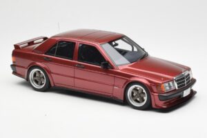 Mercedes 190E 2.5-16 W201 RAUH-Welt Republik Roșu Otto 1:18 OT1083 Rășină - imaginea 4 din 6