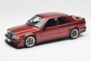 Mercedes 190E 2.5-16 W201 RAUH-Welt Republik Roșu Otto 1:18 OT1083 Rășină