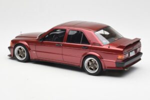 Mercedes 190E 2.5-16 W201 RAUH-Welt Republik Roșu Otto 1:18 OT1083 Rășină - imaginea 5 din 6