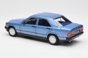 Mercedes 190E W201 Diamond Albastru Ediție Dealer Norev 1:18 B66040661 Metal - imaginea 7 din 8