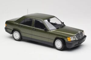 Mercedes 190E W201 Verde Metalizat Minichamps 1:18 155037001 Metal - imaginea 4 din 6