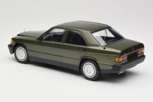 Mercedes 190E W201 Verde Metalizat Minichamps 1:18 155037001 Metal - imaginea 5 din 6
