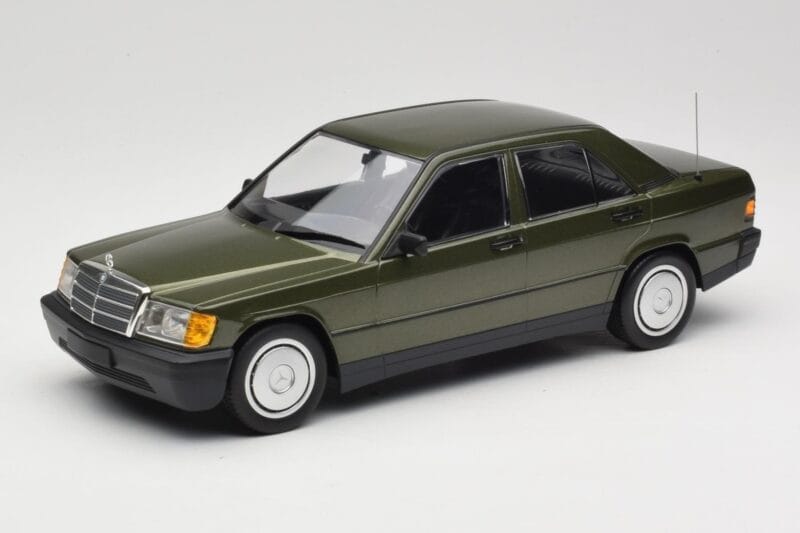 Mercedes 190E W201 Verde Metalizat Minichamps 1:18 155037001 Metal