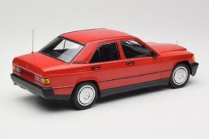 Mercedes 190E W201 Roșu Minichamps 1:18 155037000 Metal - imaginea 2 din 6