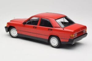 Mercedes 190E W201 Roșu Minichamps 1:18 155037000 Metal - imaginea 5 din 6