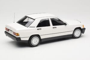 Mercedes 190E W201 Alb Minichamps 1:18 155037002 Metal - imaginea 2 din 6