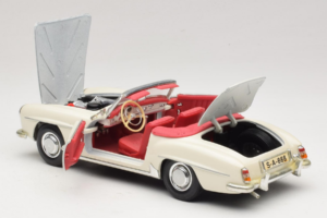 Mercedes 190SL Alb Maisto 1:18 50274 Metal - imaginea 5 din 8