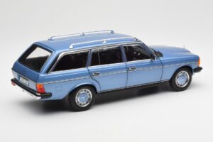 Mercedes 200 S123 T-Model Diamond Albastru Ediție Dealer Norev 1:18 B66040671 Metal - imaginea 3 din 8