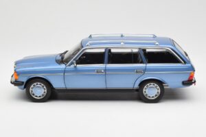 Mercedes 200 S123 T-Model Diamond Albastru Ediție Dealer Norev 1:18 B66040671 Metal - imaginea 4 din 8