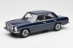 Mercedes 200 W114 Midnight Albastru Ediție Dealer Norev 1:18 B66040694 Metal
