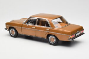 Mercedes 200 W115 Bycane Auriu Ediție Dealer Norev 1:18 B66040665 Metal - imaginea 7 din 8