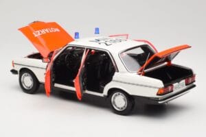 Mercedes 200 W123 Ambulanță Alb Norev 1:18 183834 Metal - imaginea 3 din 8