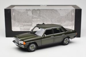 Mercedes 200 W123 Cypress Verde Metalizat Ediție Dealer Norev 1:18 B66040654 Metal - imaginea 8 din 8