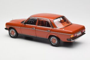 Mercedes 200 W123 English Roșu Ediție Dealer Norev 1:18 B66040653 Metal - imaginea 7 din 8