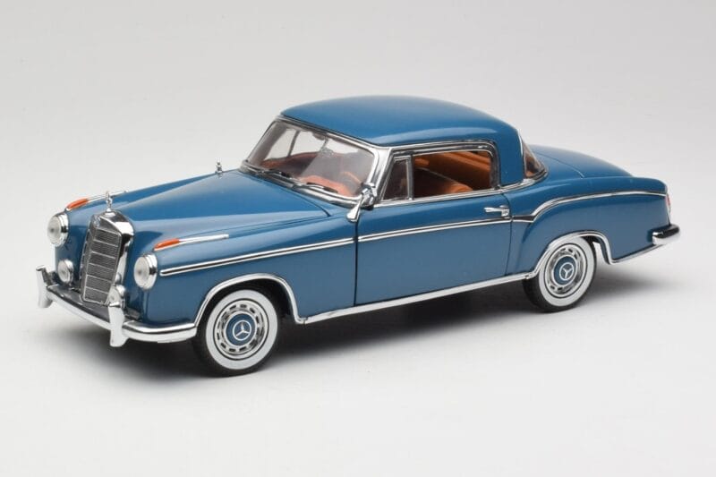 Mercedes 220 SE W128 Albastru Sun Star 1:18 3561 Metal