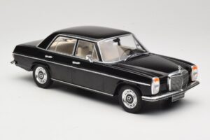 Mercedes 220D W115 Negru MCG 1:18 MCG18117 Metal - imaginea 4 din 6