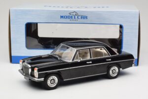 Mercedes 220D W115 Negru MCG 1:18 MCG18117 Metal - imaginea 6 din 6