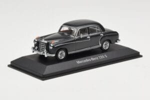 Mercedes 220S W180 Gri Deschis Minichamps 1:43 B66040534 Metal - imaginea 2 din 4