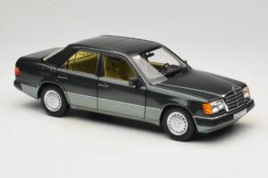 Mercedes 230E W124 Night Green Metallic Norev 1:18 183952 Metal - imaginea 6 din 8