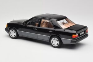Mercedes 230E W124 AMG Wheels Negru Ediție Limitată Norev 1:18 183950 Metal - imaginea 7 din 12