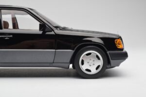 Mercedes 230E W124 AMG Wheels Negru Ediție Limitată Norev 1:18 183950 Metal - imaginea 8 din 12