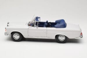 Mercedes 280 SE W111 Cabriolet Gri Deschis Norev 1:18 183530 Metal - imaginea 4 din 8