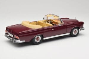 Mercedes 280SE W108 Bordeaux Roșu Maisto 1:18 31811 Metal - imaginea 3 din 8