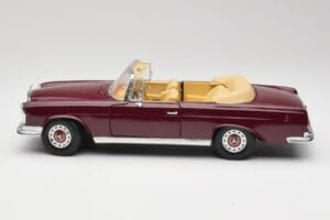 Mercedes 280SE W108 Bordeaux Roșu Maisto 1:18 31811 Metal - imaginea 4 din 8