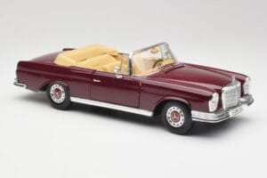 Mercedes 280SE W108 Bordeaux Roșu Maisto 1:18 31811 Metal - imaginea 6 din 8