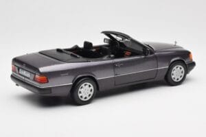 Mercedes 300 CE-24 W124 Cabriolet Violet Metallic Norev 1:18 183567 Metal - imaginea 4 din 10