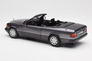 Mercedes 300 CE-24 W124 Cabriolet Violet Metallic Norev 1:18 183567 Metal - imaginea 9 din 10