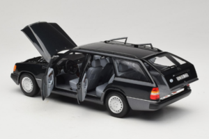 Mercedes 300 D W124 Break Negru Norev 1:18 183960 Metal - imaginea 5 din 8