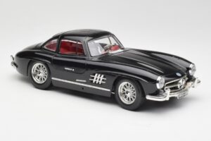 Mercedes 300 SL W198 Negru Bburago 1:18 35791 Metal - imaginea 6 din 8