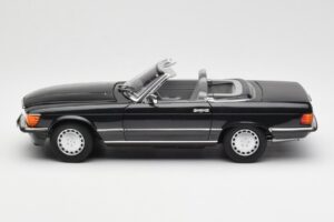 Mercedes 300 SL R107 Negru Pearl Ediție Dealer Norev 1:18 B66040678 Metal - imaginea 6 din 10
