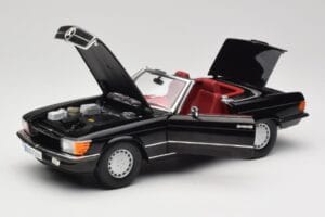 Mercedes 300 SL R107 Negru Norev 1:18 183511 Metal - imaginea 2 din 8