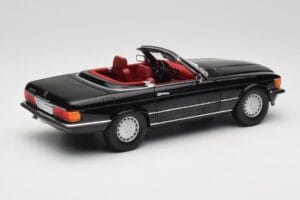 Mercedes 300 SL R107 Negru Norev 1:18 183511 Metal - imaginea 3 din 8