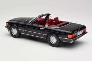Mercedes 300 SL R107 Negru Norev 1:18 183511 Metal - imaginea 7 din 8