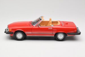 Mercedes 300 SL R107 Roșu Norev 1:18 B66040623 Metal - imaginea 4 din 8