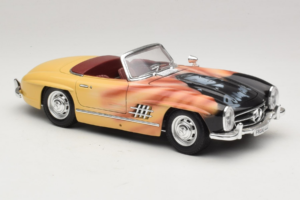 Mercedes 300 SL Roadster Rosemarie Muster Ediție Limitată 18/27 Bburago 1:18 3023-M1 Metal - imaginea 6 din 8