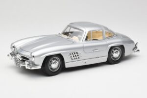 Mercedes 300 SL Argintiu Bburago 1:18 3013 Metal