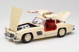Mercedes 300 SL W198 Crem Cu Interior Roșu Minichamps 1:18 180039002 Metal - imaginea 2 din 8