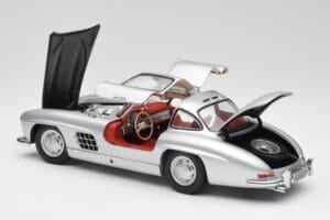 Mercedes 300 SL W198 Gullwing Argintiu Minichamps 1:18 180039000 Metal - imaginea 5 din 8